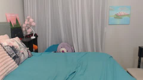 Snapshot of missyinpinkk chatting on March 2026 01:11:02 AM Missy online show from March 2026 01:11:02 AM