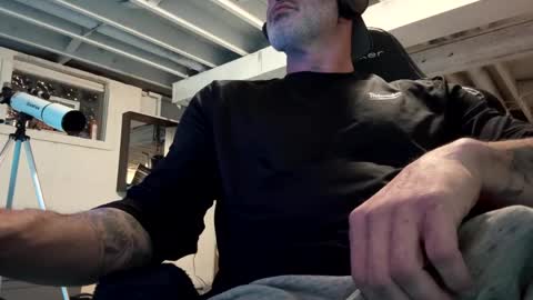 Snapshot of mister_bigg_dick chatting on January 2025 06:11:02 AM AJ online show from January 2025 06:11:02 AM