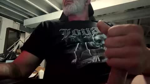 Snapshot of mister_bigg_dick chatting on October 2025 01:30:01 AM AJ online show from October 2025 01:30:01 AM