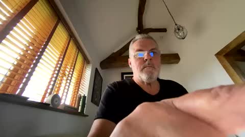 Snapshot of misterblivs chatting on March 2026 02:34:01 PM Misterblivs online show from March 2026 02:34:01 PM