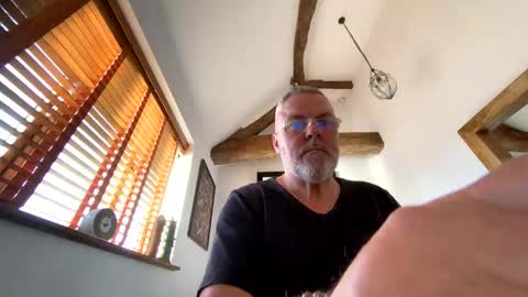 Snapshot of misterblivs chatting on March 2026 09:02:02 AM Misterblivs online show from March 2026 09:02:02 AM