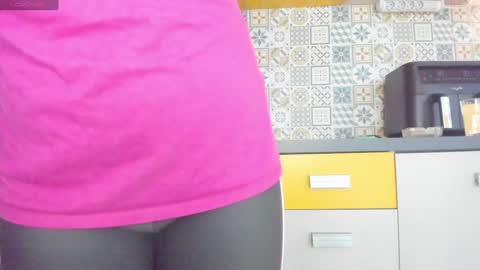 Snapshot of misteryland chatting on December 2024 08:00:01 AM Brina online show from December 2024 08:00:01 AM