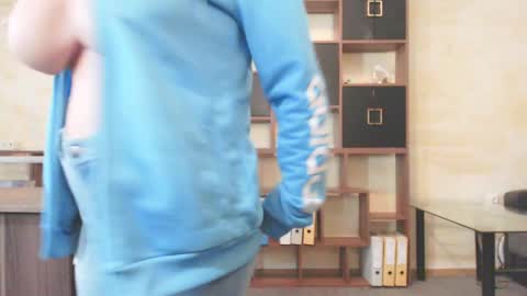 Snapshot of misteryland chatting on December 2024 07:40:02 AM Brina online show from December 2024 07:40:02 AM