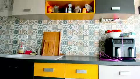 Snapshot of misteryland chatting on February 2025 07:17:01 AM Brina online show from February 2025 07:17:01 AM