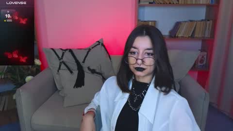 Snapshot of mistress__marcelline chatting on September 2025 09:42:02 AM Marcelline online show from September 2025 09:42:02 AM
