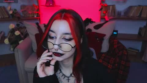 Snapshot of mistress__marcelline chatting on October 2025 11:05:01 AM Marcelline online show from October 2025 11:05:01 AM