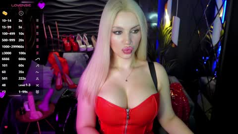 Snapshot of mistress_darsy chatting on December 2024 05:59:02 AM Darsy online show from December 2024 05:59:02 AM