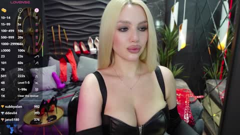 Snapshot of mistress_darsy chatting on February 2025 12:26:02 PM Darsy online show from February 2025 12:26:02 PM
