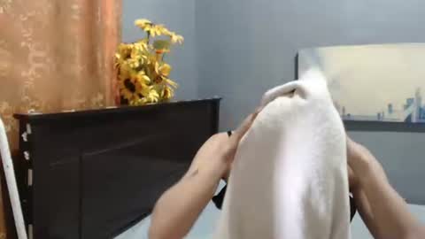 elizabeth online show from January 2025 04:14:02 AM