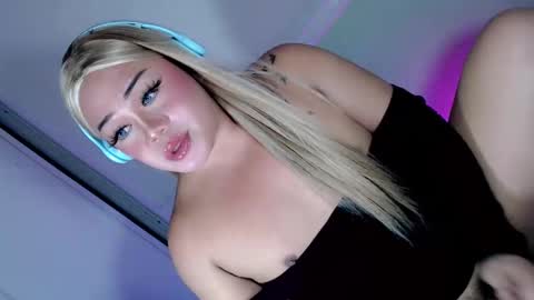 mistress_marta69 online show from November 2025 09:37:01 PM