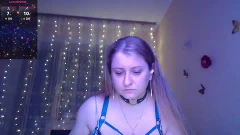 mistresscaro online show from April 2026 09:41:02 PM