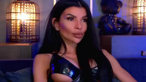 Snapshot of mistresselenia chatting on May 2026 12:35:01 PM Elenia online show from May 2026 12:35:01 PM