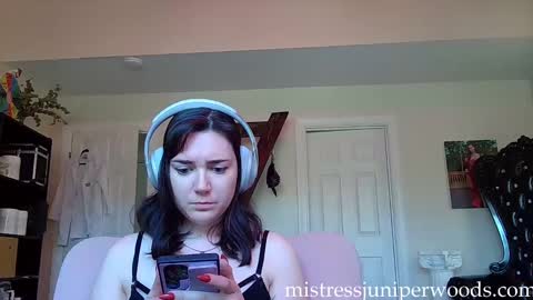 Mistress June online show from November 2025 05:46:02 PM