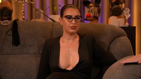 Mistress Kelly online show from November 2025 12:10:02 AM