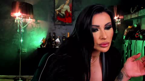 Snapshot of mistresskennya chatting on January 2025 06:16:02 PM mistresskennya online show from January 2025 06:16:02 PM