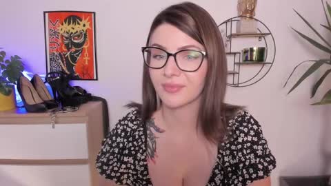 SANDY online show from January 2025 06:03:02 PM