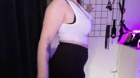 SANDY online show from February 2025 11:48:02 PM