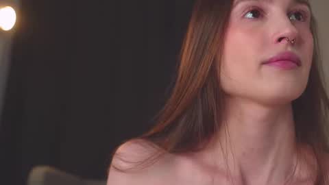 Snapshot of mita_mp4 chatting on March 2025 04:19:01 AM Mita online show from March 2025 04:19:01 AM