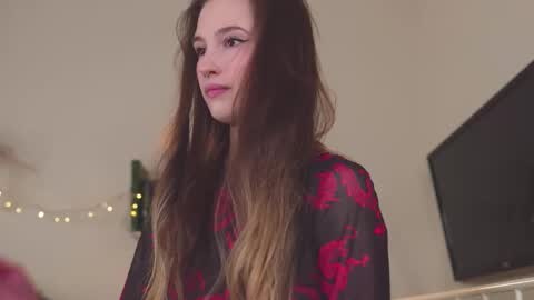 Snapshot of mita_mp4 chatting on March 2025 05:00:02 AM Mita online show from March 2025 05:00:02 AM