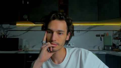 MitchelKurse online show from July 2026 01:41:01 AM