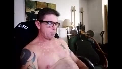 Snapshot of mitchnails69 chatting on December 2024 04:45:02 AM BobbyMitchGa online show from December 2024 04:45:02 AM