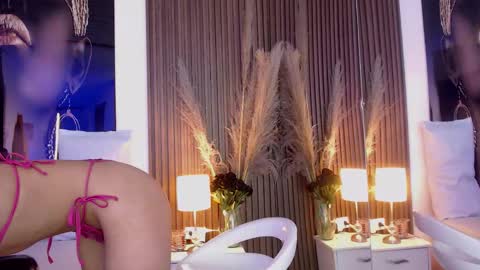 Snapshot of miticabrennet chatting on November 2025 03:39:01 AM Mtica Brennet online show from November 2025 03:39:01 AM