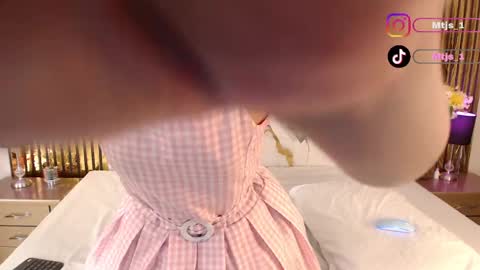 Mtica Brennet online show from May 2026 05:04:02 AM