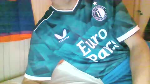 Snapshot of mitta93 chatting on December 2024 06:42:02 PM mitta93 online show from December 2024 06:42:02 PM