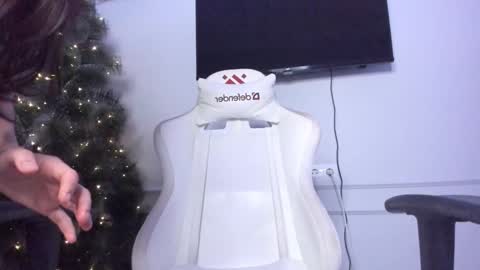   MIa   online show from January 2025 02:53:02 PM