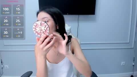   MIa   online show from February 2025 12:36:02 PM