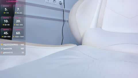   MIa   online show from February 2025 04:37:02 PM