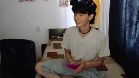 Snapshot of mixipeach chatting on October 2025 09:59:02 PM Naomi and Nekorii online show from October 2025 09:59:02 PM