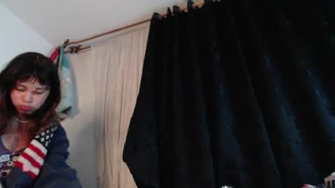 Snapshot of mixipeach chatting on April 2026 03:56:01 AM Naomi and Nekorii online show from April 2026 03:56:01 AM