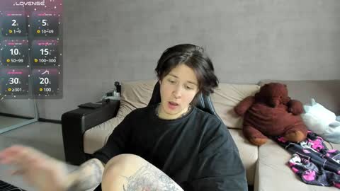 Miya online show from December 2024 09:07:01 AM