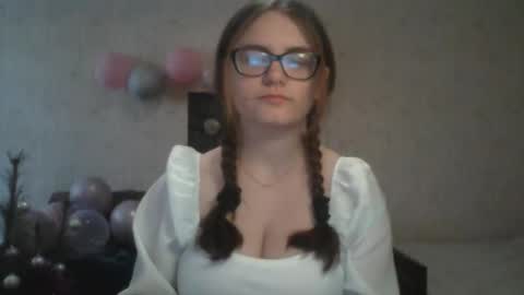 Milana online show from February 2025 01:03:01 PM