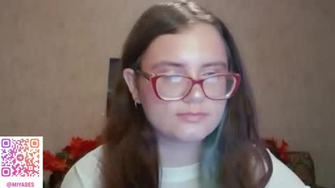 Milana online show from October 2025 01:31:01 PM