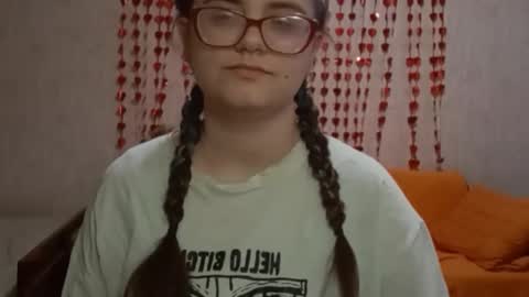 Milana online show from March 2026 07:12:01 AM