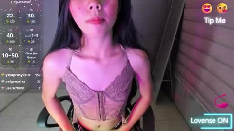 Snapshot of miyaseductress chatting on February 2026 04:21:01 AM Elle online show from February 2026 04:21:01 AM