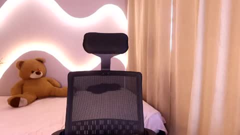 miyuki_wolf online show from April 2026 01:38:02 PM