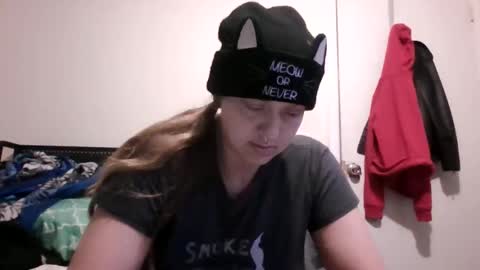 Snapshot of miztrezk chatting on December 2025 04:07:02 AM miztrezk online show from December 2025 04:07:02 AM