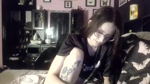 Snapshot of mizzbonez chatting on February 2026 03:48:01 AM Mizz Bonez online show from February 2026 03:48:01 AM