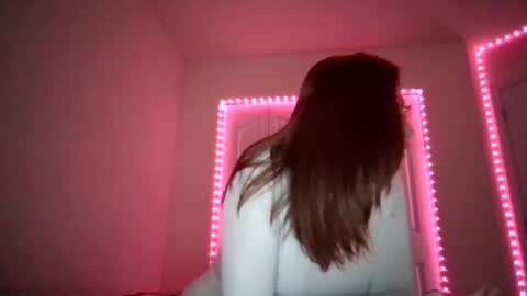 MJ Moore online show from July 2026 05:04:02 PM