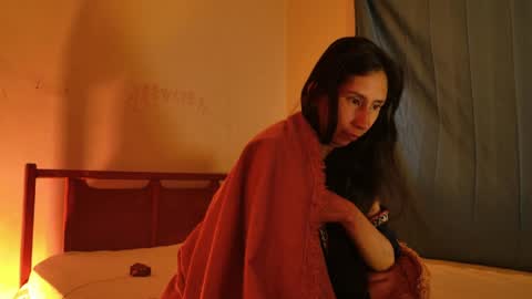 MoonLipson online show from April 2026 02:27:02 AM