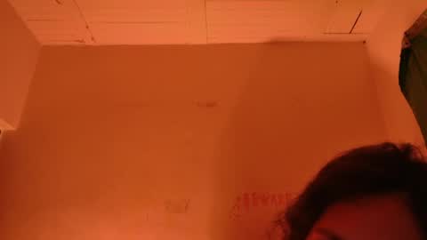 Snapshot of mli739709 chatting on June 2026 05:20:01 AM MoonLipson online show from June 2026 05:20:01 AM