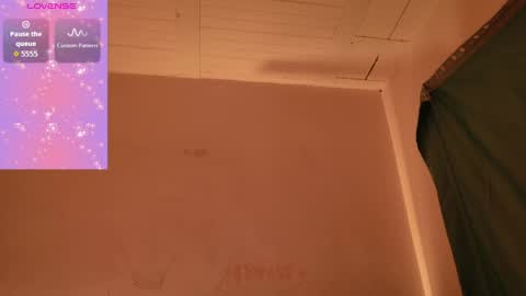 Snapshot of mli739709 chatting on June 2026 12:44:01 AM MoonLipson online show from June 2026 12:44:01 AM