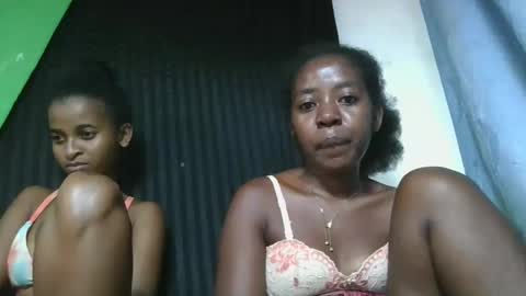 Snapshot of mmerela chatting on February 2026 06:39:02 PM mmerela online show from February 2026 06:39:02 PM