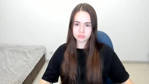 Snapshot of mmm_bananaa_ chatting on December 2024 06:17:02 PM Beata online show from December 2024 06:17:02 PM