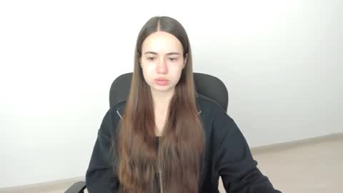 Snapshot of mmm_bananaa_ chatting on December 2024 06:55:01 PM Beata online show from December 2024 06:55:01 PM