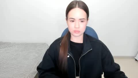 Snapshot of mmm_bananaa_ chatting on January 2025 04:36:02 PM Beata online show from January 2025 04:36:02 PM