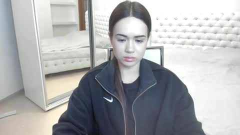 Snapshot of mmm_bananaa_ chatting on January 2025 07:38:01 PM Beata online show from January 2025 07:38:01 PM